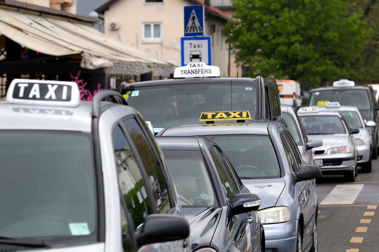 Croats Massively Abandon Taxis: Number of Rides Falls by 17.5 Percent