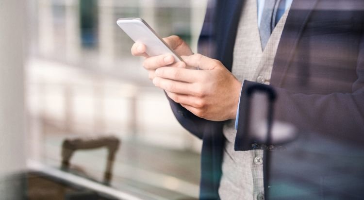 Telekommunikation im Sommer-Tourismus mit einem Wachstum des Roaming-Verkehrs von bis zu 30 Prozent