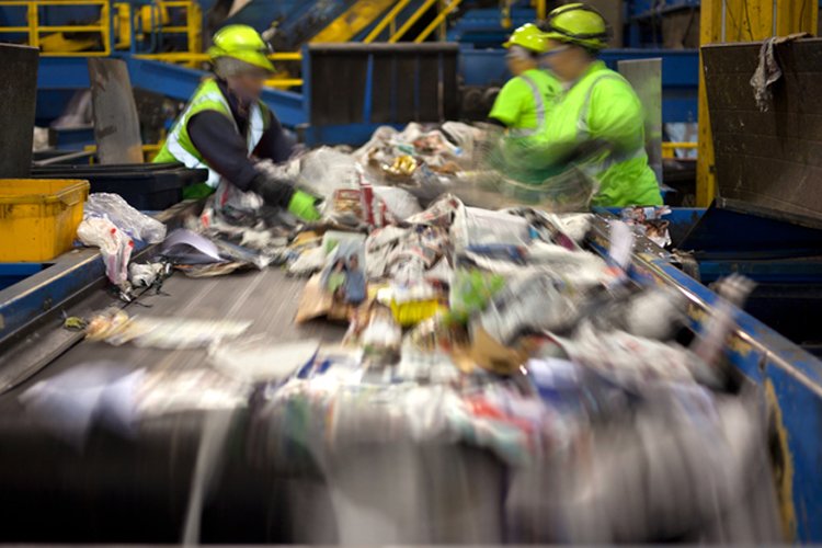 Warum Kleidung Recycling unseren Planeten nicht retten wird