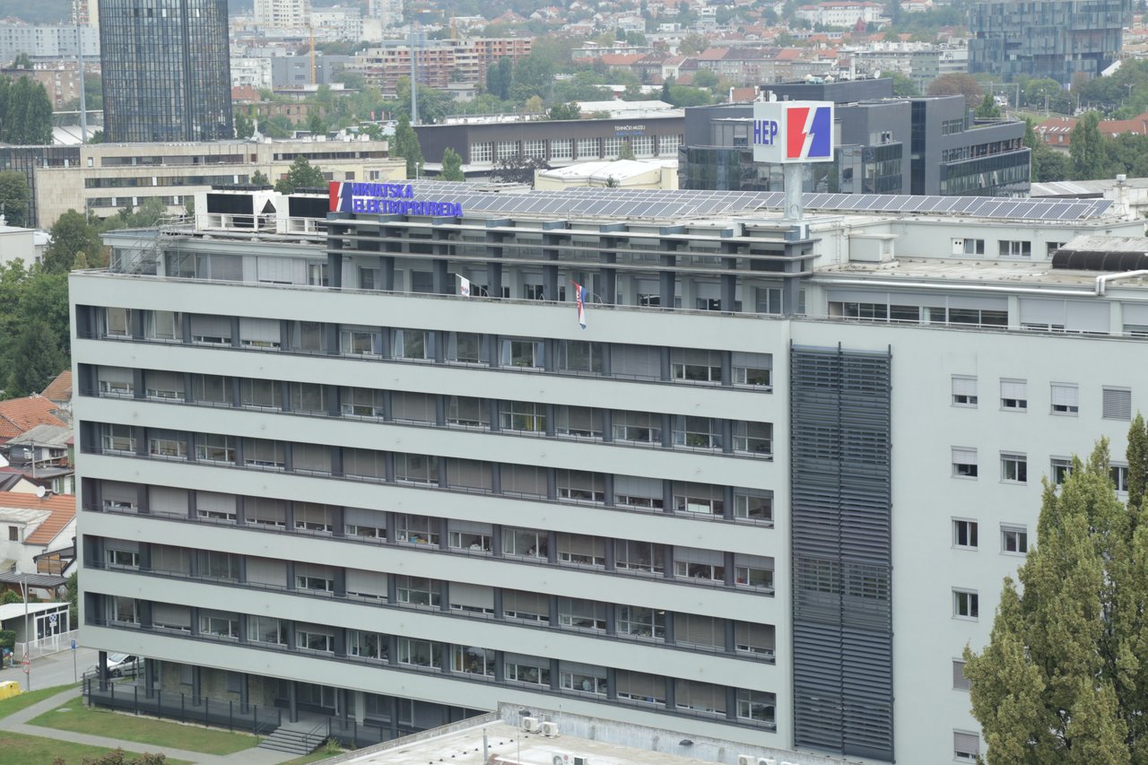 HEP Veröffentlicht Endlich Konsolidierte Geschäftsergebnisse und Meldet Rekordverlust