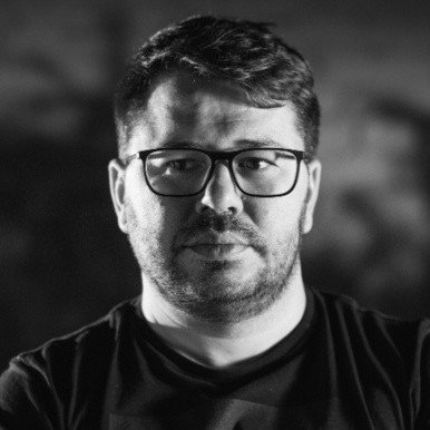 Unternehmen und Karrieren: Verlag von Story Adria Media in Insolvenz, Eigentümer von AMM zieht sich aus der Geschäftsführung zurück, Familienwechsel bei Metalprodukt…