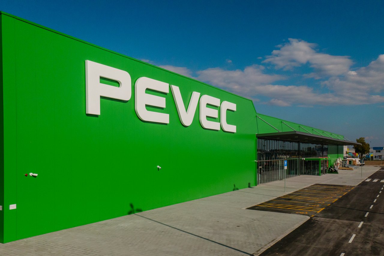 pevec pevec