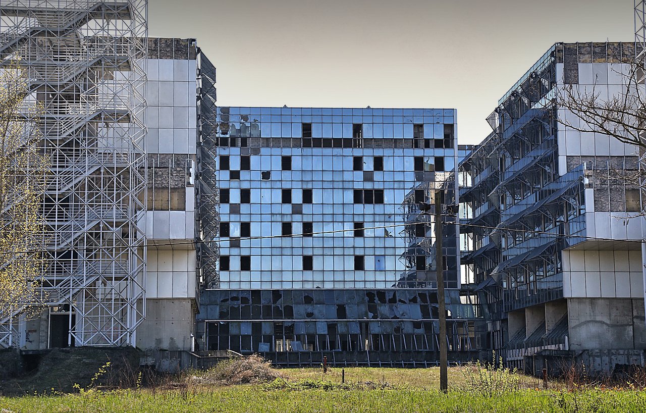 Are pages of the contract being erased to save a 237 million euro project?