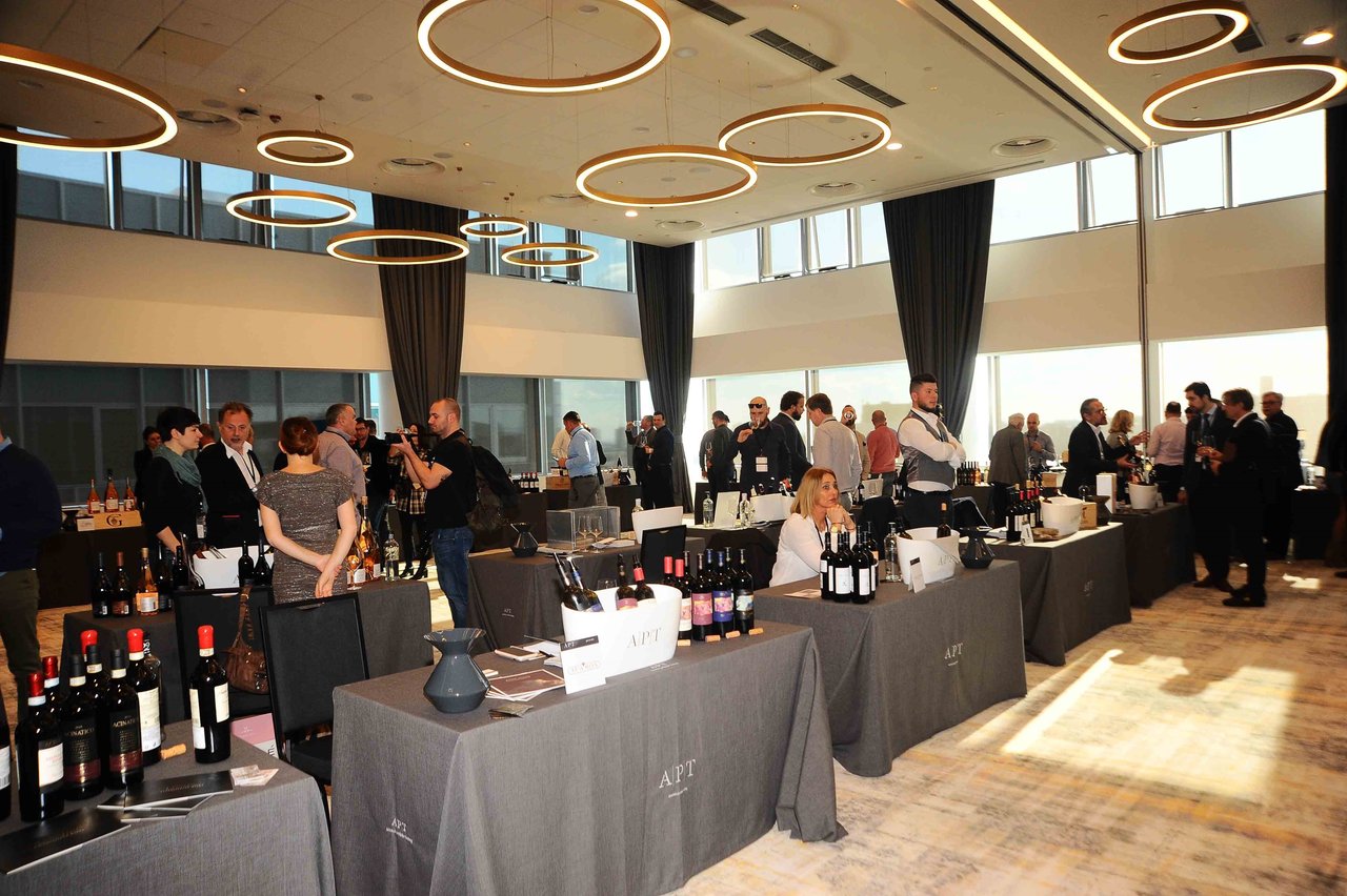 Acrobat Portfolio Tasting