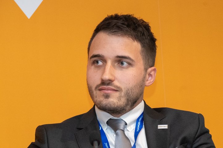 Siniša Topalović