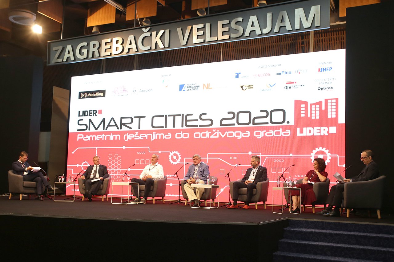SMART CITIES 2020, Panel 1: Tin Bašić, Željko Turk, Damir Mandić, Vojko Obersnel, Boris Miletić, Mirka Jozić i Dario Runtić