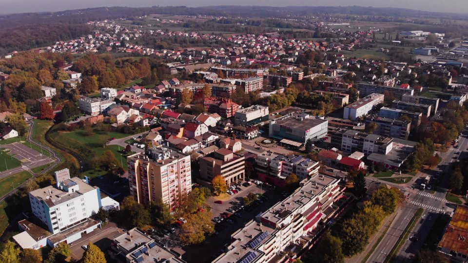 Gouvernement : légalisation uniquement pour les bâtiments construits avant le 21 juin 2011.