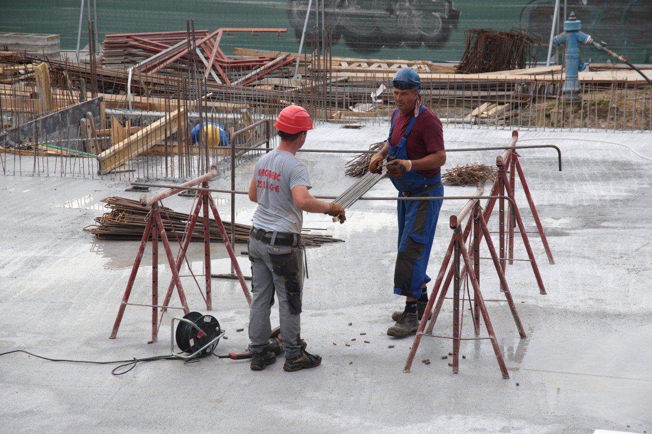 Baugesetz erhält bedingte Genehmigung: Weniger Papierkram, aber keine Garantie für Qualität