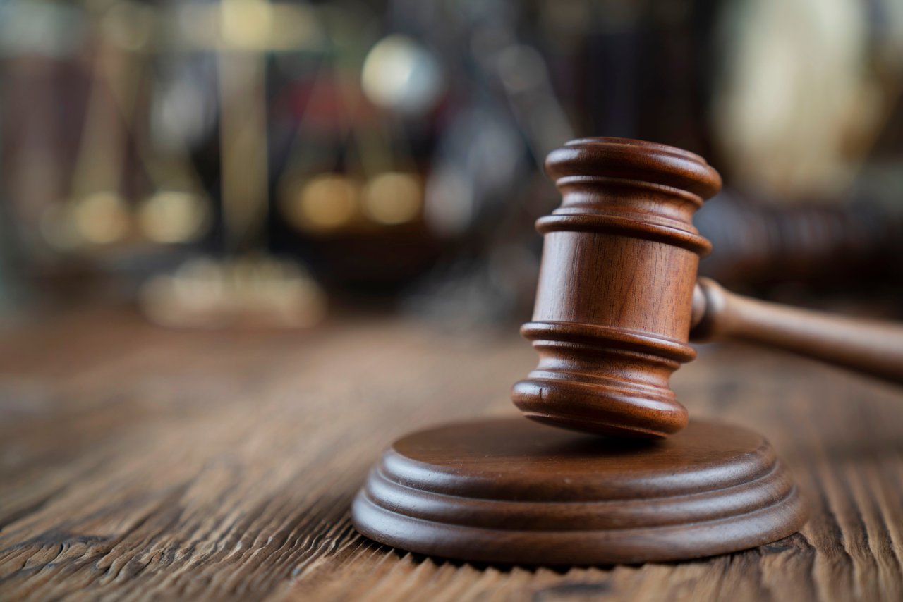 Der Präsident des Obersten Gerichts gab eine Richtlinie zum Betrieb der Gerichte während der ‚Warnmaßnahmen‘ heraus