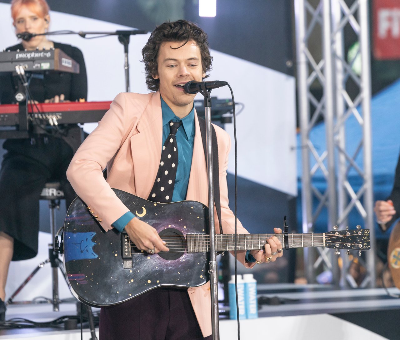 <p>Harry Styles</p>