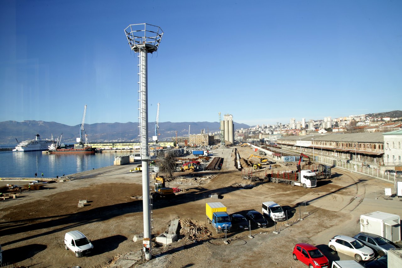 Schweizer Angebot zum Erwerb von 51 Prozent der Anteile am Hafen Rijeka