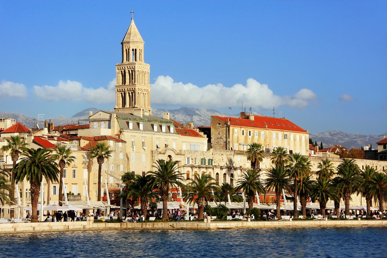 <p>Gospodarska scena - Split</p>