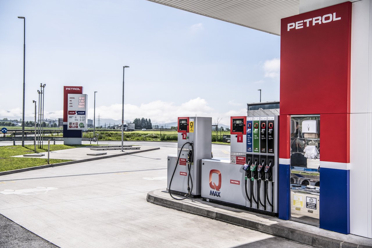 <p>Petrol postaja</p>