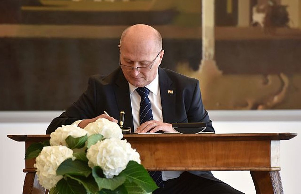 Verfassungsgericht: Präsident Milanović kann nicht Kandidat bei den Wahlen sein, kann aber nach den Wahlen Premierminister werden