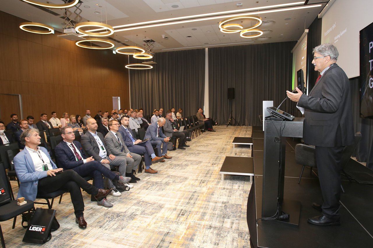 <p>G.R.I.D. FORUM, Miodrag Šajatović</p>