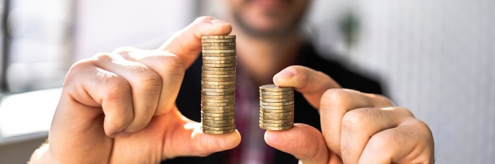 Hier ist der Prozentsatz des Bruttogehalts, den wir für Beiträge und Steuern abgeben