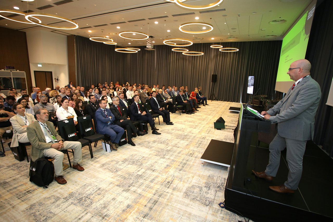 <p>ENERGETSKA BUDUĆNOST HRVATSKE 2022. Ivo Milatić</p>
