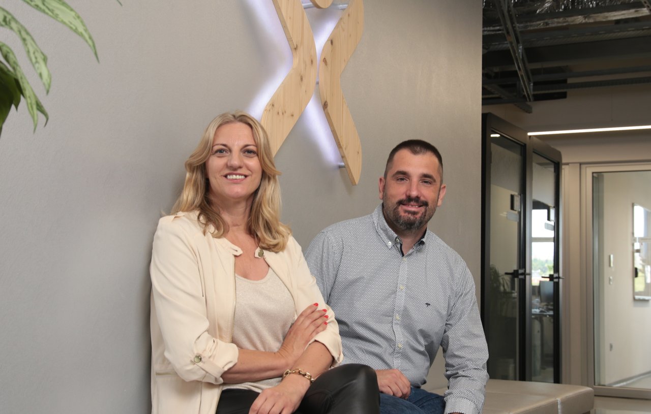 Željka Tičić und Toni Frankola (SysKit): Sie können einen höheren Gewinn erzielen, indem Sie ein IT-Produktionsunternehmen gründen