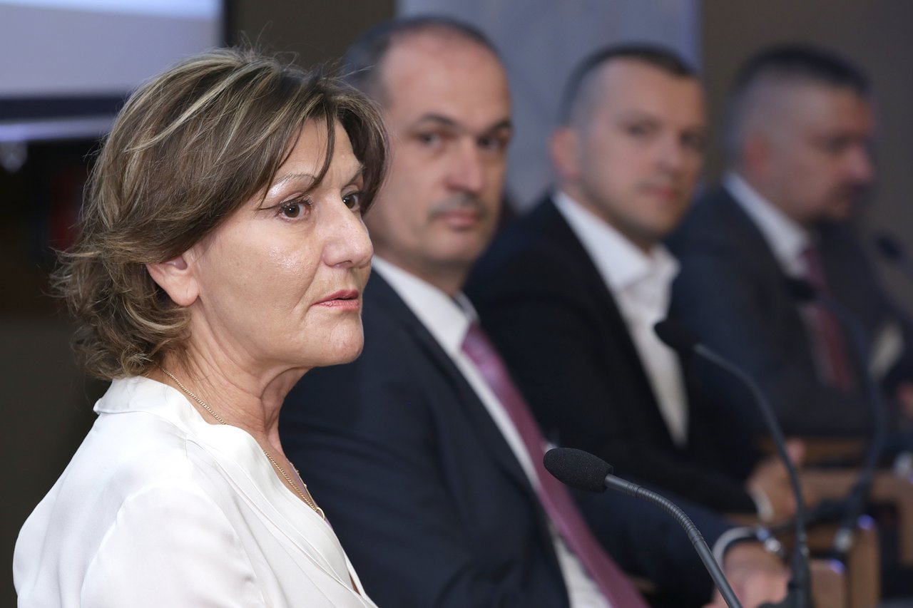 <p>9. Konferencija o izvozu 'Pametni znaju čemu služi izvoz', Panel 1: Martina Dalić, Vanja Burul, Josip Divić i Denis Nemčević</p>