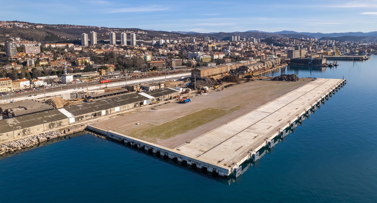 Es gibt Hoffnung, dass der tschechische Investor der technologisch zurückgebliebenen Marke Luka Rijeka Schwung verleihen wird