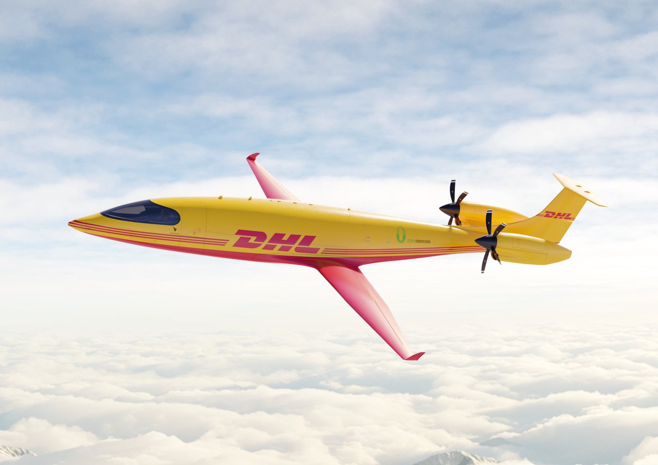 <p>DHL Express</p>
