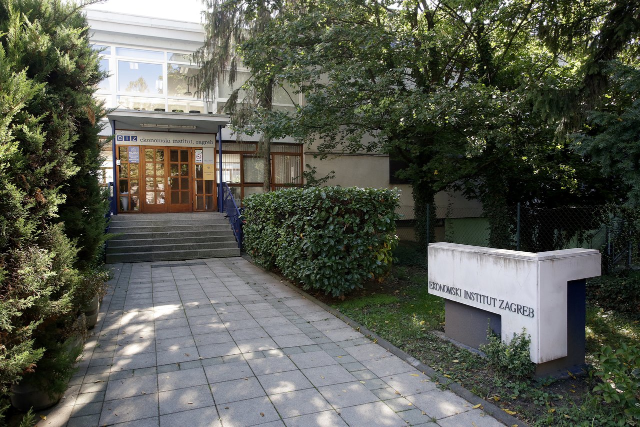 <p>Ekonomski institut Zagreb</p>