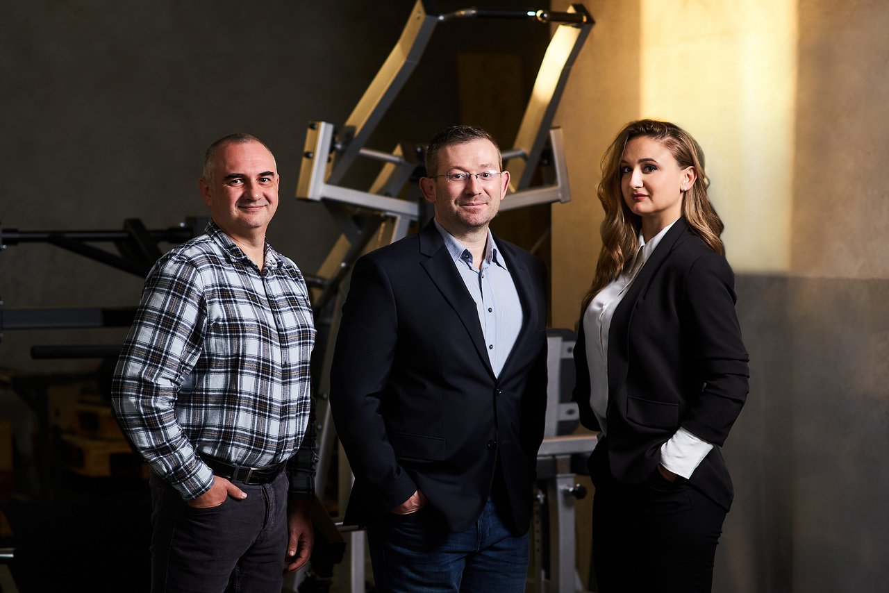 <p>Alen Đipalo, Jelena Jakšić, Vedran Presečki</p>