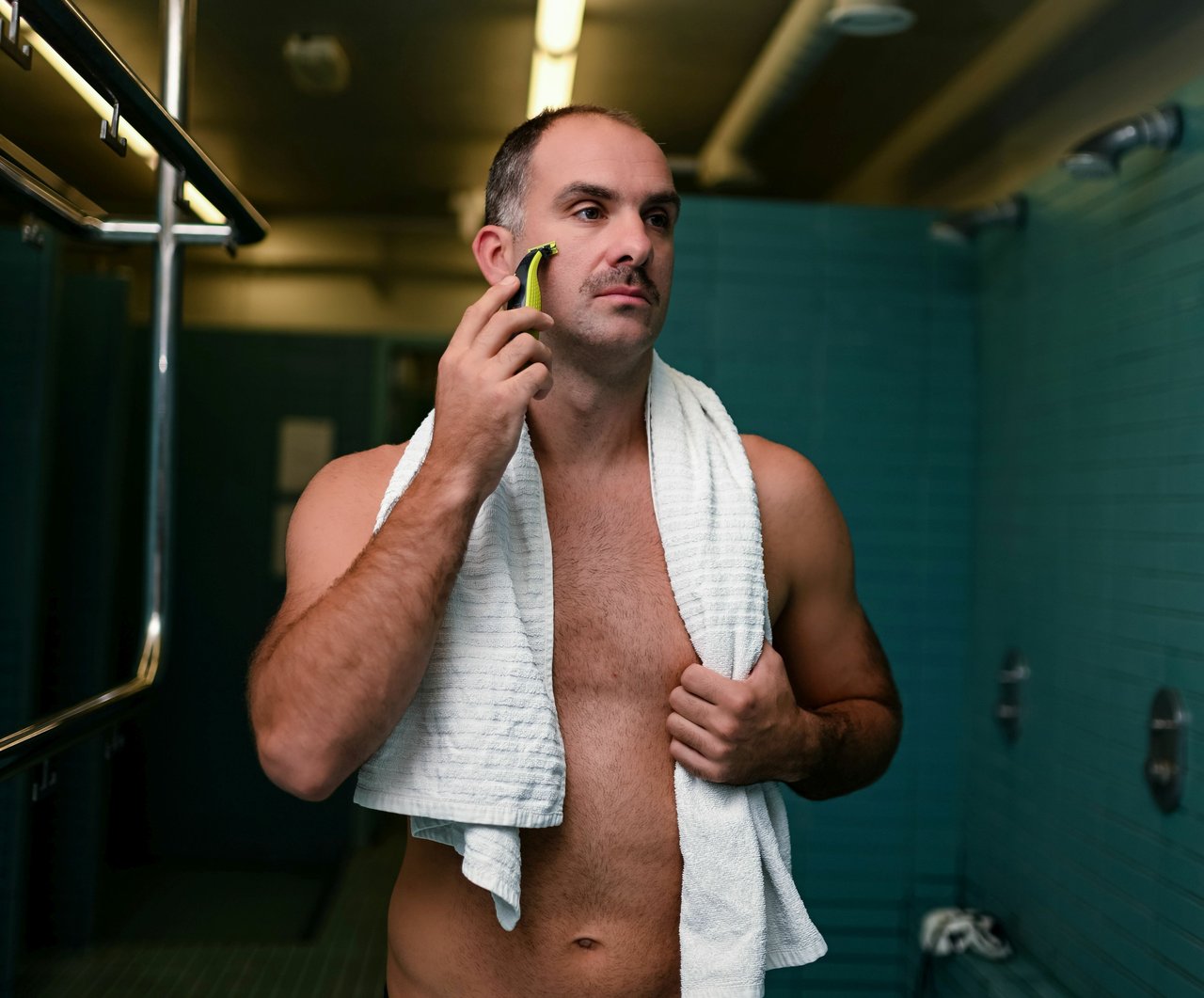 Wasserballspieler von VK Medveščak feiern Movember, indem sie alles bis auf ihre Schnurrbärte rasieren