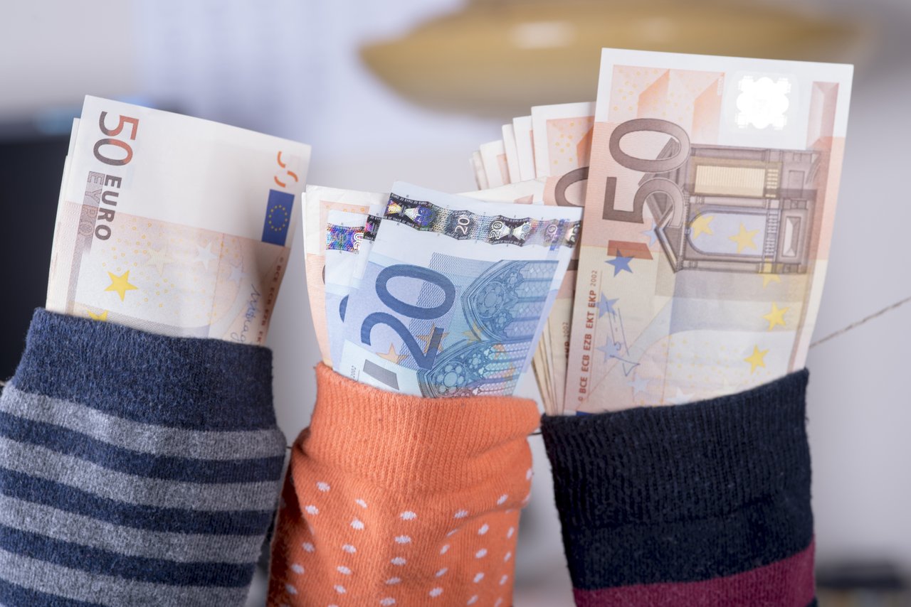 Wir erfahren, ob andere Banken dem Beispiel der HPB bei der Erhöhung der Einlagenzinsen folgen werden