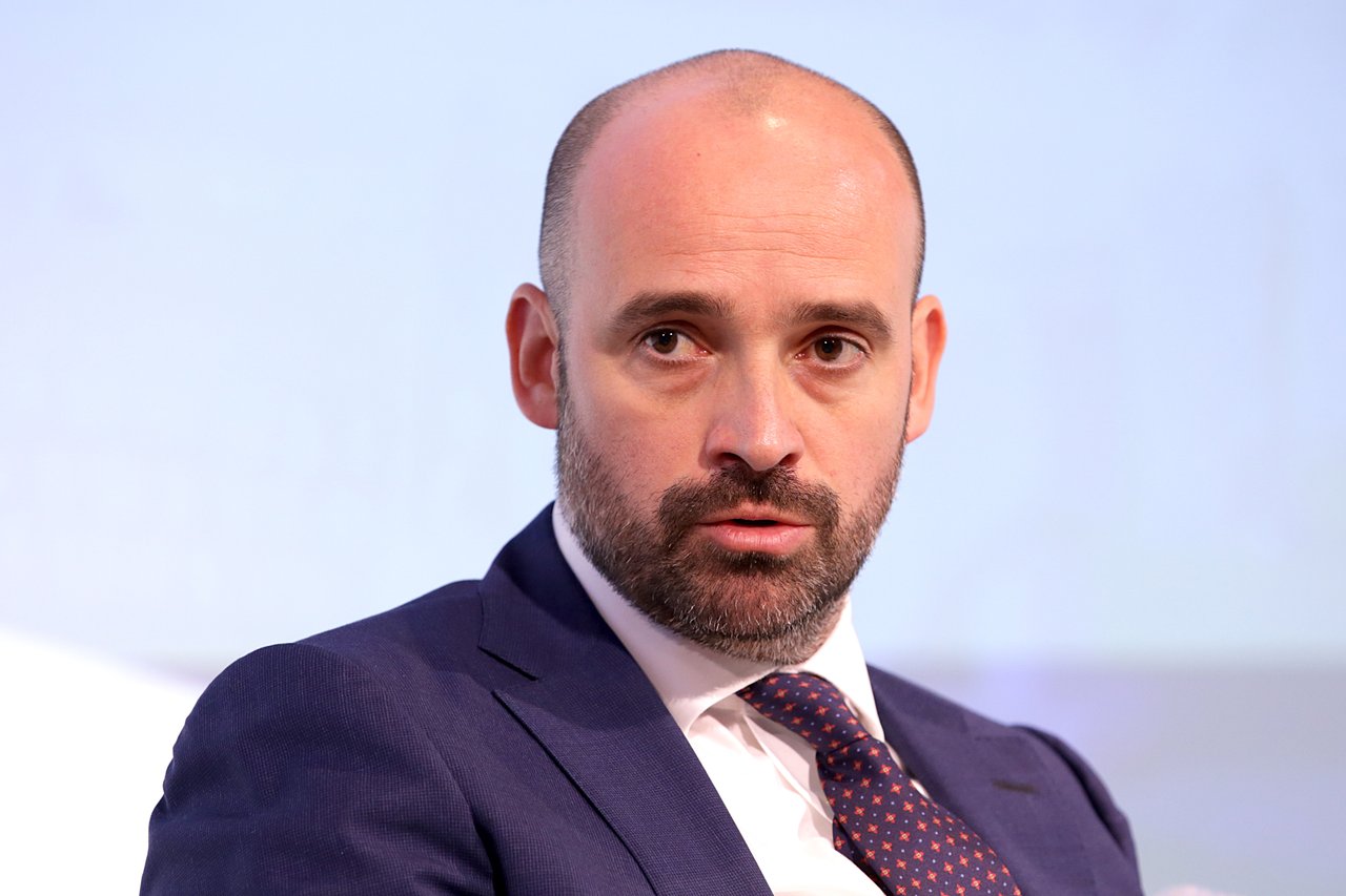 Minister Paladina wurde von sündhaften Strukturen in ihrem eigenen Bild erfunden