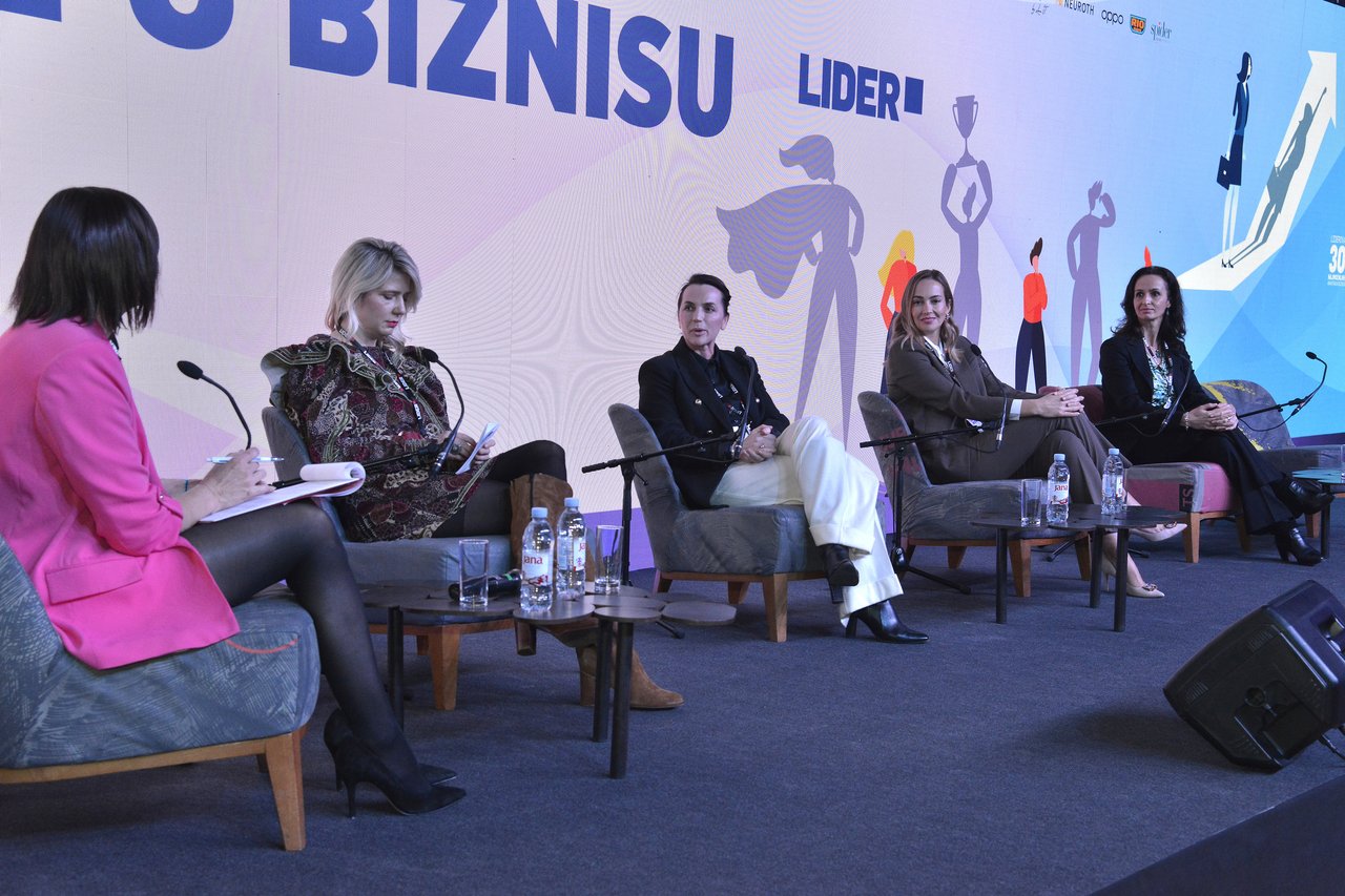 <p>Gordana Gelenčer, Nina Išek Međugorac, Marina Marijanović, Lea Perić, Josipa Klišanin</p>
