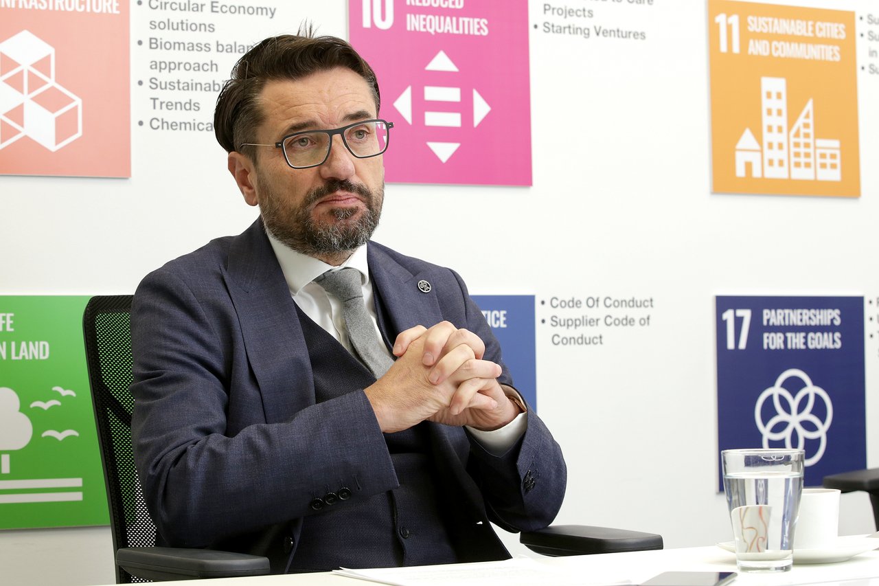 Simon Franko (BASF): Wie werden Investoren zu Ihnen kommen, wenn Sie keinen sauberen Strom für energieintensive Aktivitäten haben?