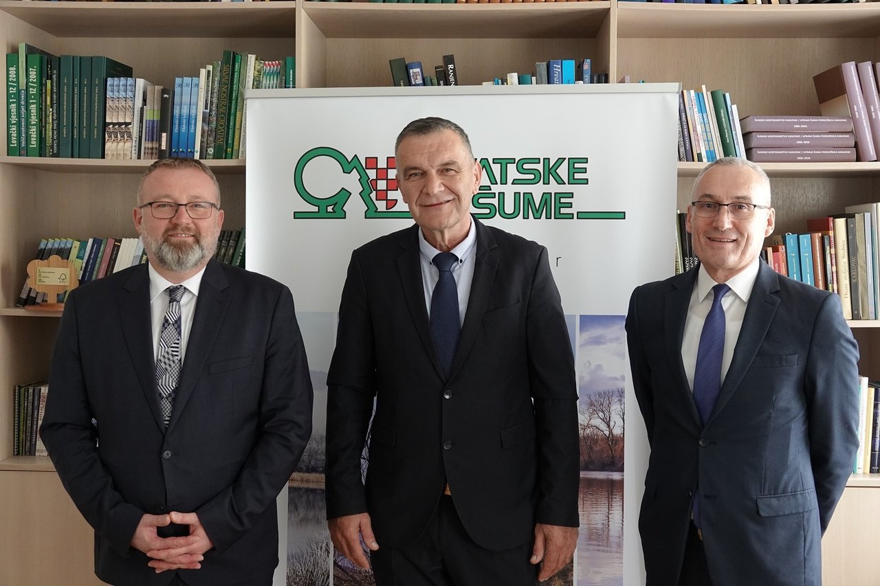 Dujić bleibt an der Spitze der Kroatischen Wälder mindestens bis zum Abschluss der Untersuchung der Europäischen Kommission