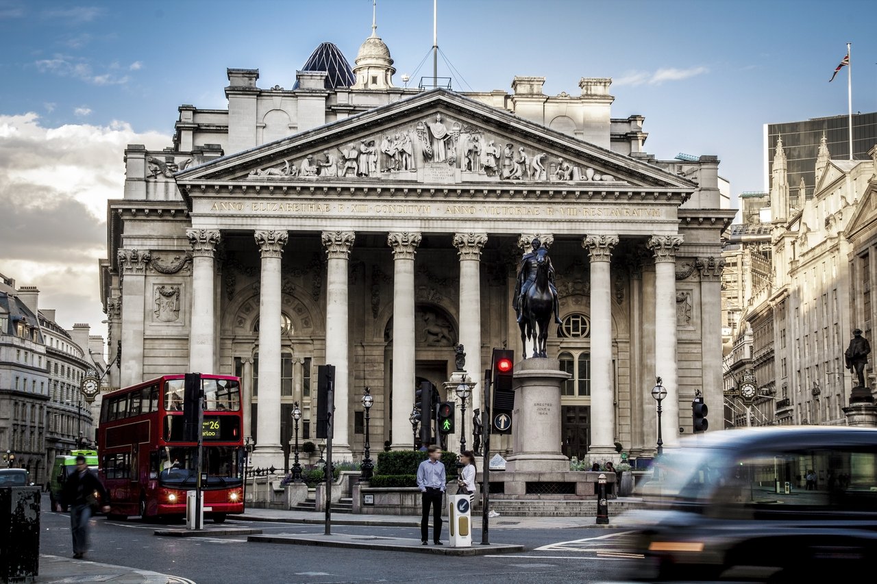 Bank of England erhöht erneut die Zinssätze