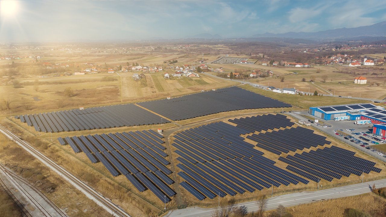 Aufgrund langsamer Bürokratie dauert der Bau des Solarparks vier Jahre