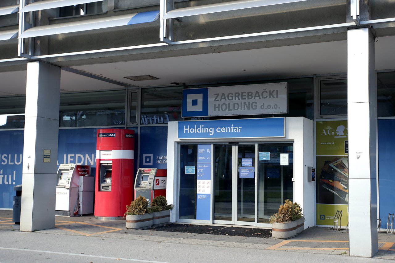 <p>Zagrebački Holding, zgrada</p>