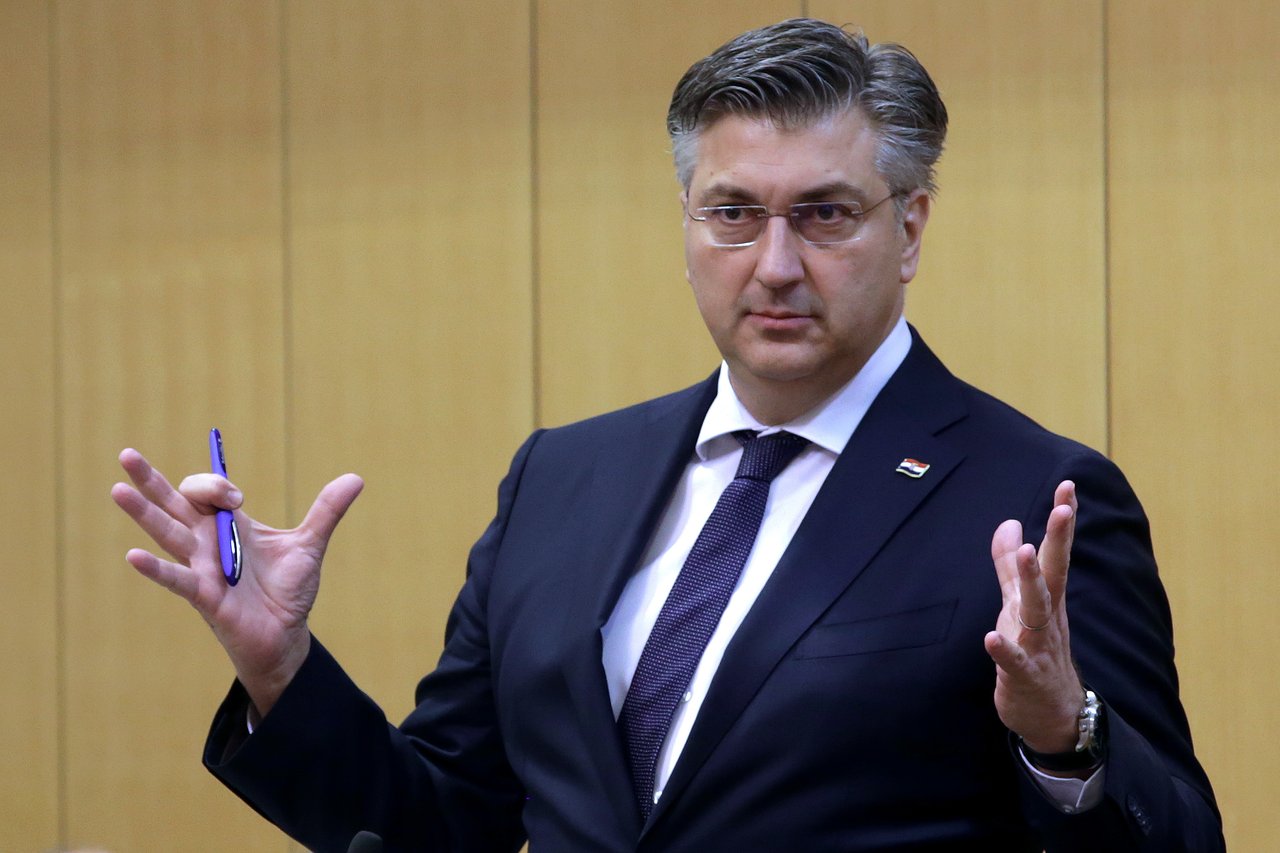 Maßnahmenpaket der Regierung: Günstigerer Strom bis zum 30. September, günstigeres Gas für ein weiteres Jahr…