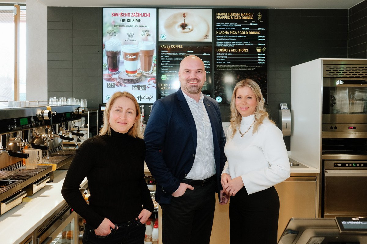In Zusammenarbeit mit Combis und Samsung Electronics Adriatic vollzieht McDonald’s die digitale Transformation der Restaurants in Kroatien