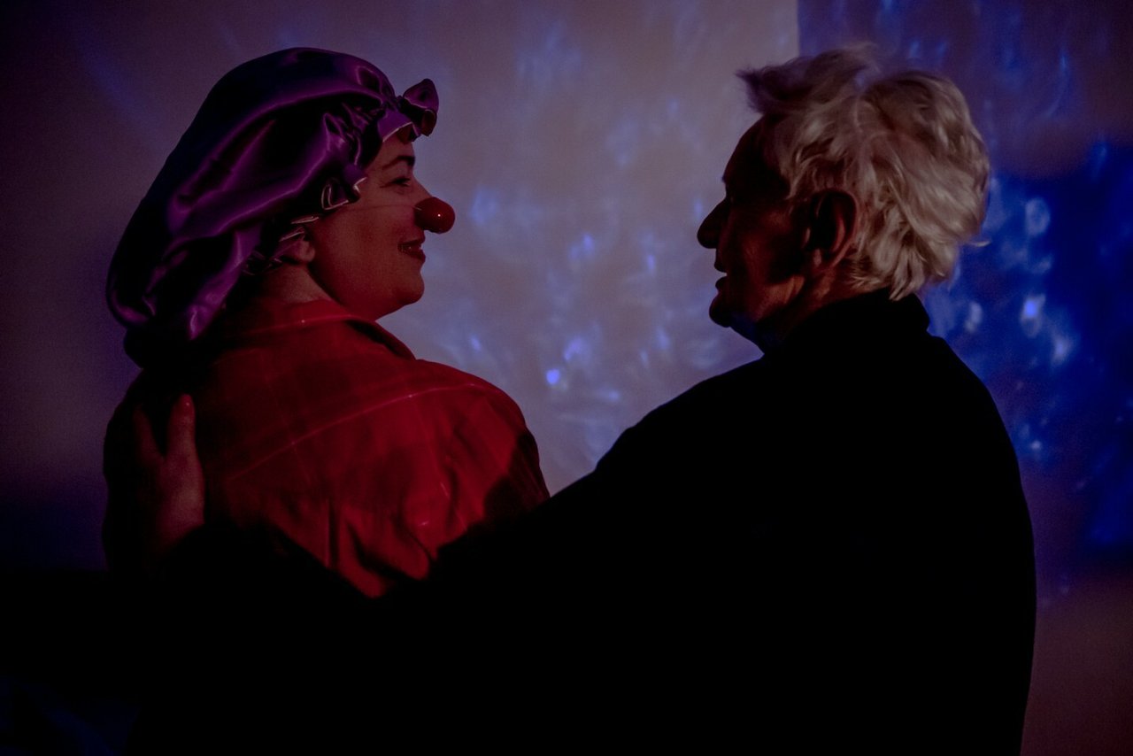 Wertvolle Initiative: Rote Nasen setzen das Projekt ‚Vor den Träumen‘ in Pflegeheimen um