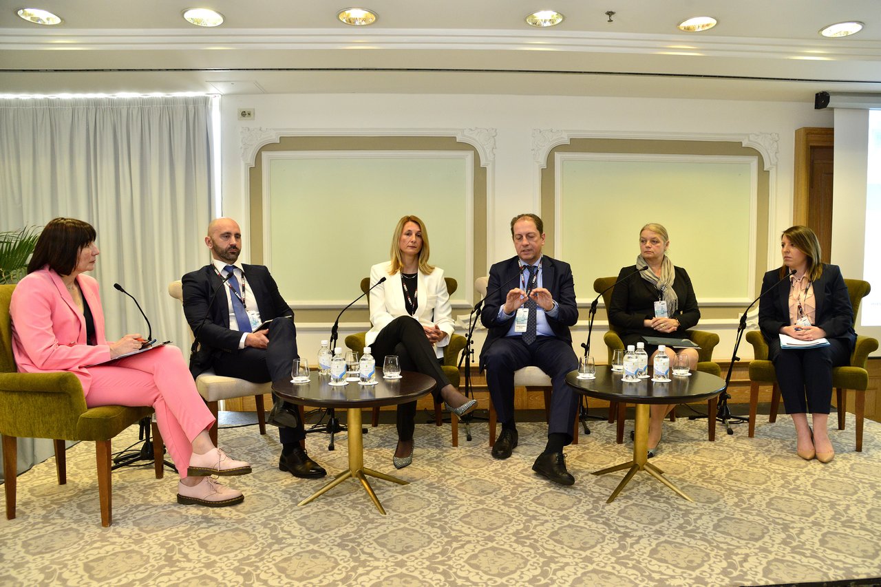 Regional Financial Forum: Niedrige Zinsen, aber straffere Kreditbedingungen