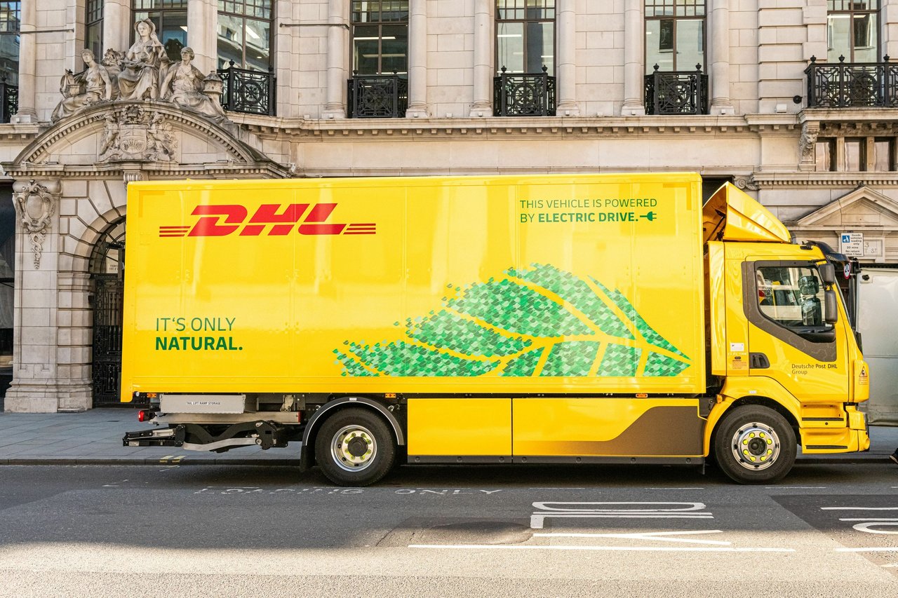 DHL Group steigert den Gewinn im vierten Quartal in Folge