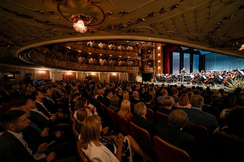 Tomić & Co. feiert wichtiges Jubiläum mit Operngala-Konzert