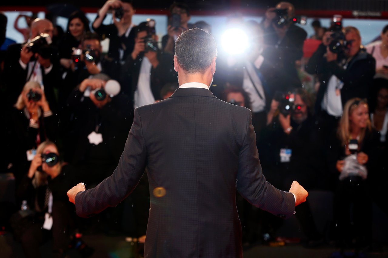 Berühmt und Bemerkenswert in Agenturen Drehen Normen