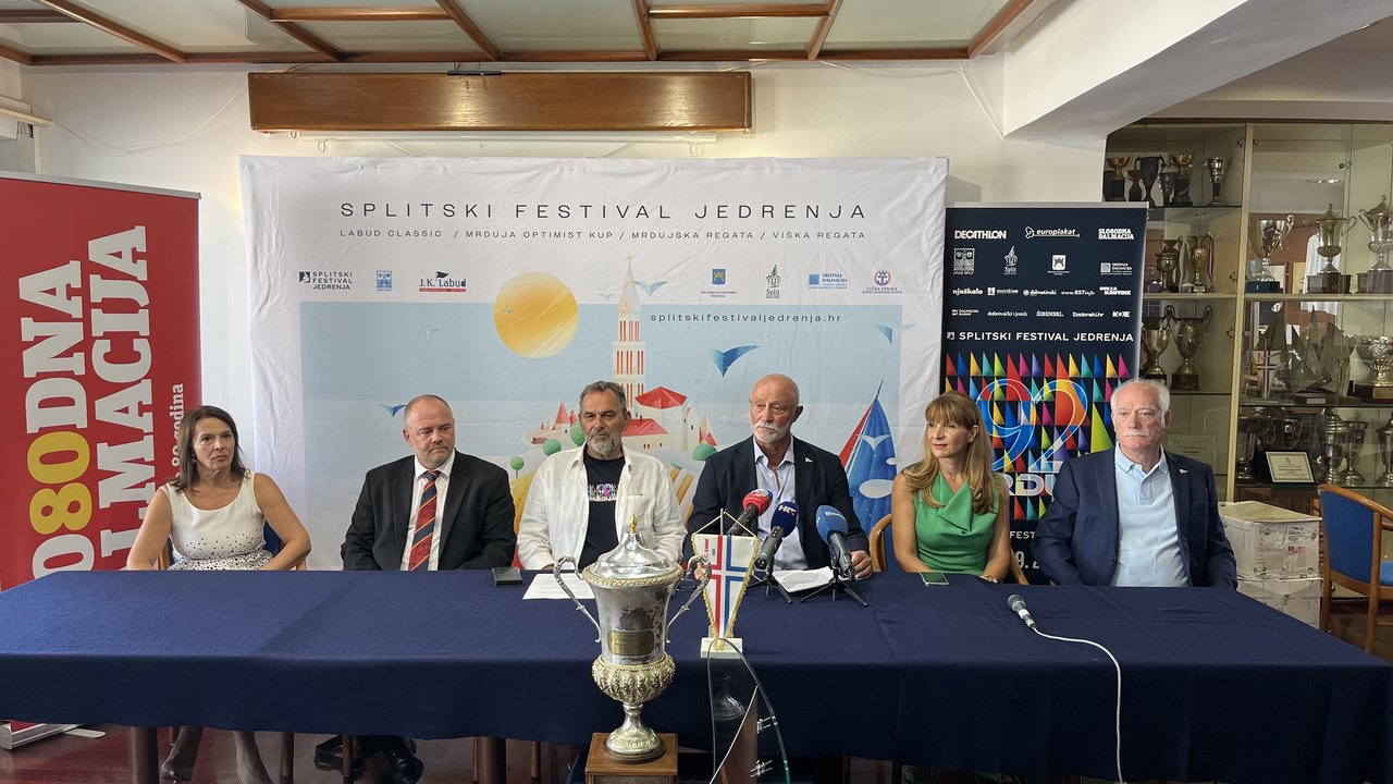 Split-Segel-Festival wird den Horizont des Aquatoriums von Split bis Vis füllen