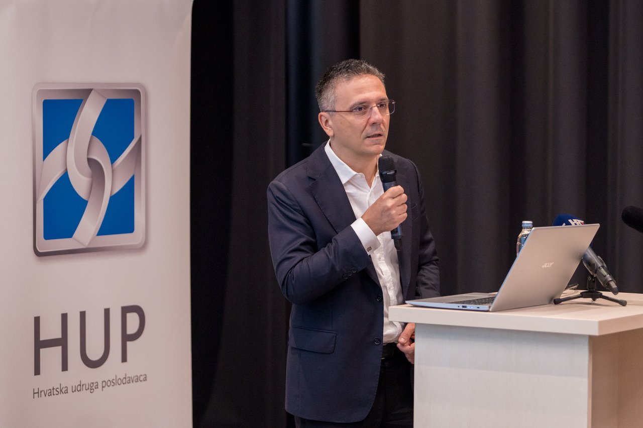 HUP: Real company profits have been declining for two consecutive years