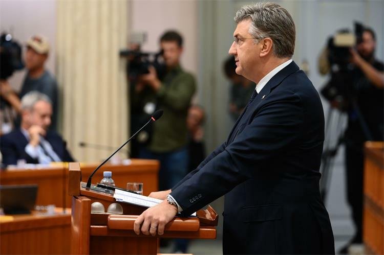 Andrej Plenković im Parlament: Kroatien ist geteilt, aber in einen Zustand glorreicher Vergangenheit und unsicherer Zukunft
