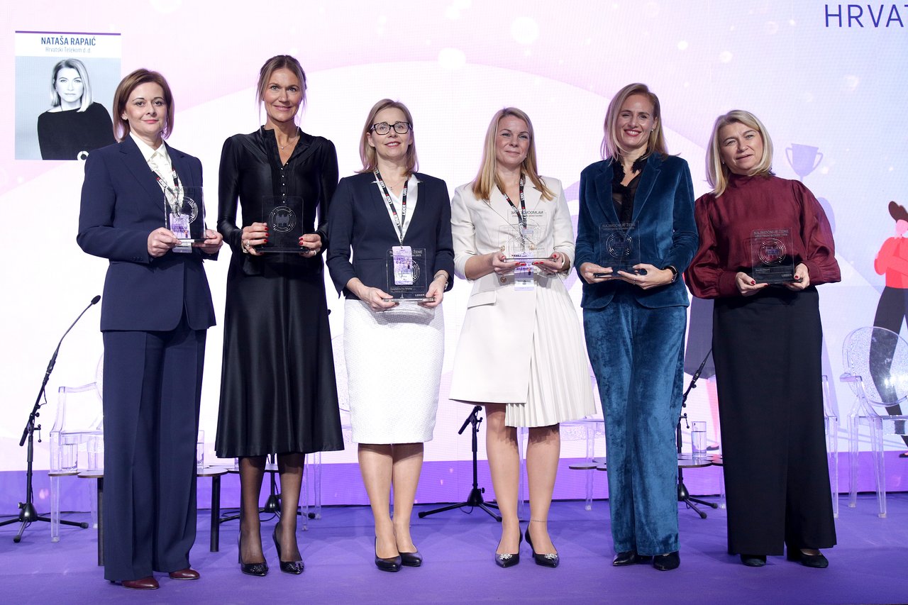 <p>Žene u biznisu 2023. Antonia Glavaš, Lada Tedeschi Fiorio, Zsuzsanna Eva Ortutay, Simona Kostrevc, Anita Letica i Nataša Rapaić</p>