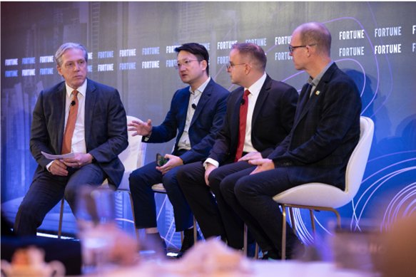 HONOR setzt neue Maßstäbe in der faltbaren Smartphone-Industrie