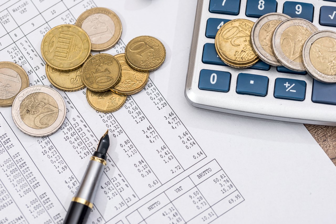 Finanzberichte: Wie man vergleichende Daten für 2022 in Berichten für 2023 präsentiert