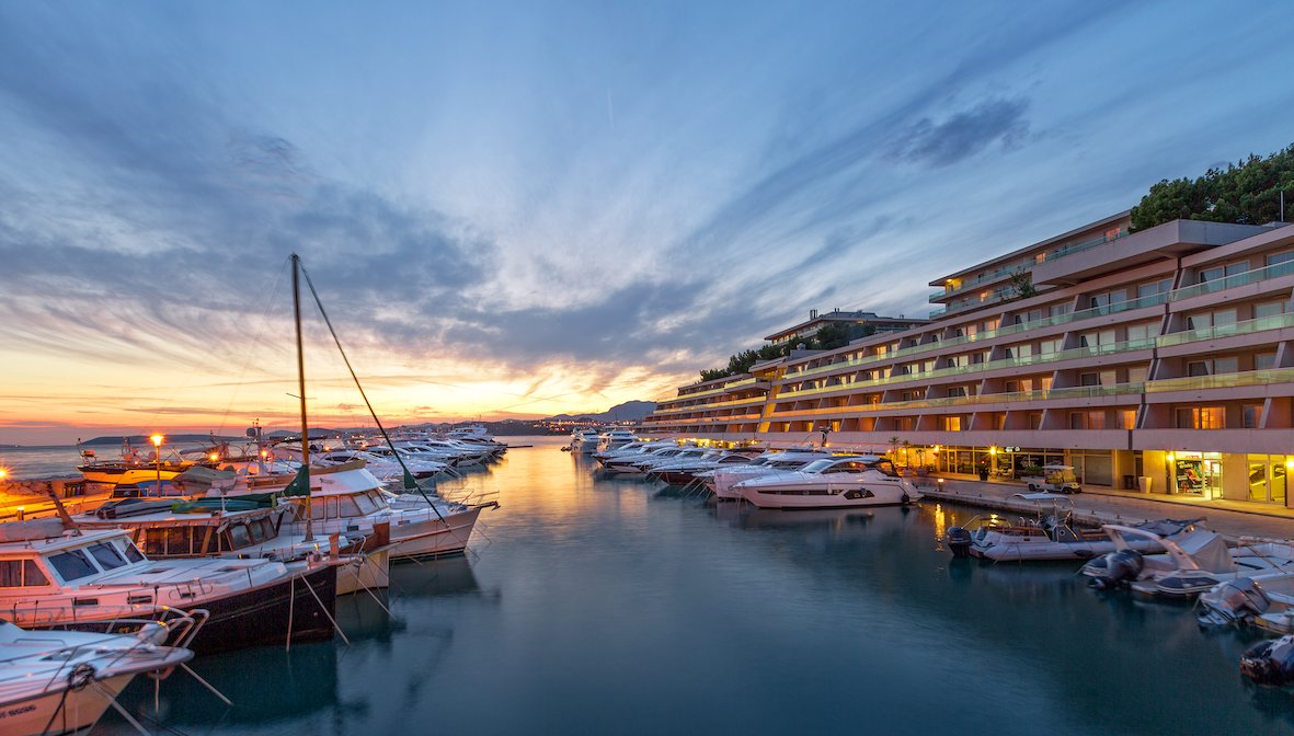 EU Achieved a Record 3.08 Billion Tourist Overnight Stays